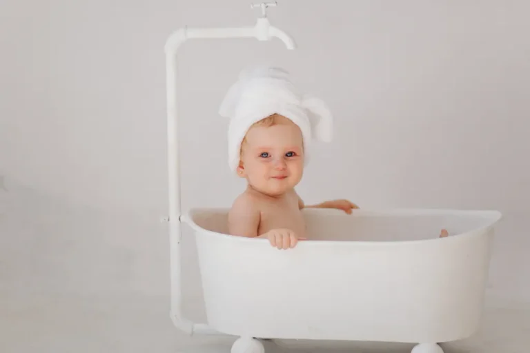 how-to-properly-bathe-a-baby